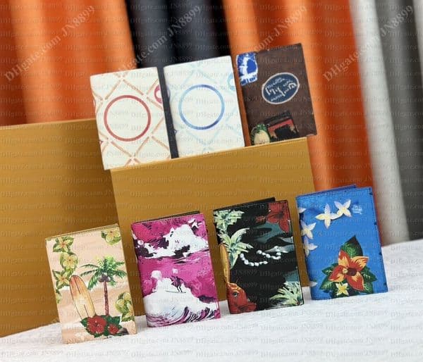 Designer Wallet Passport Holder Passport Cover Card Holder Men Women Luxury Purse Classic Floral Classic Interior Slot Pocket Bag Ladies Pass Pocket Travel Wallets