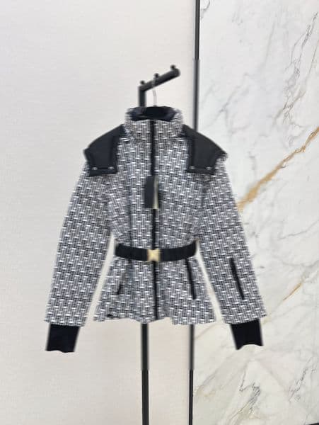 Women's Down & Parkas Designer 2024 Jackets With Belt Runway Autumn Winter Women Letter Lady Elegant Hooded Jacket Thick Long Sleeve Zip Up Coats Outwear DTSQ