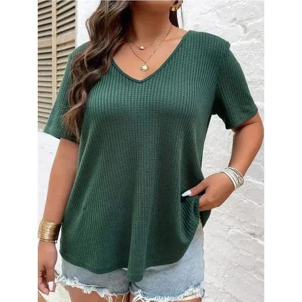 2026 Plus size women s XL XL T shirt fashionable solid color short sleeved top women s casual V neck knit free shipping