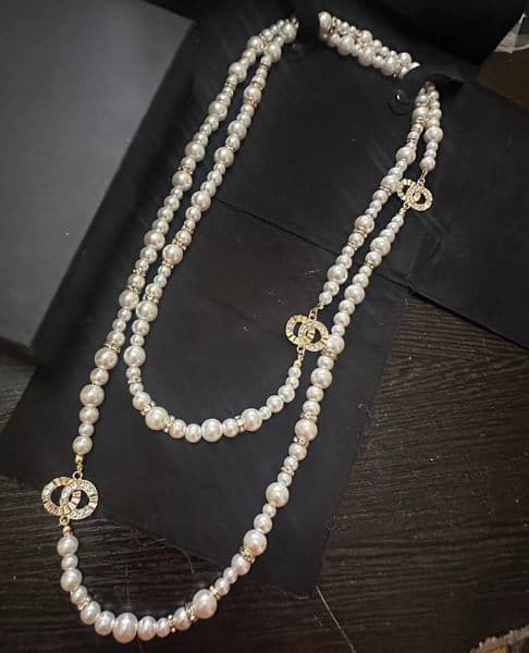 Designer pearl Pendants Necklaces Crystal Pearl Titanium steel Fashion Letter Choker Pendant Necklace Sweater Chain Jewelry Accessories Q260515
