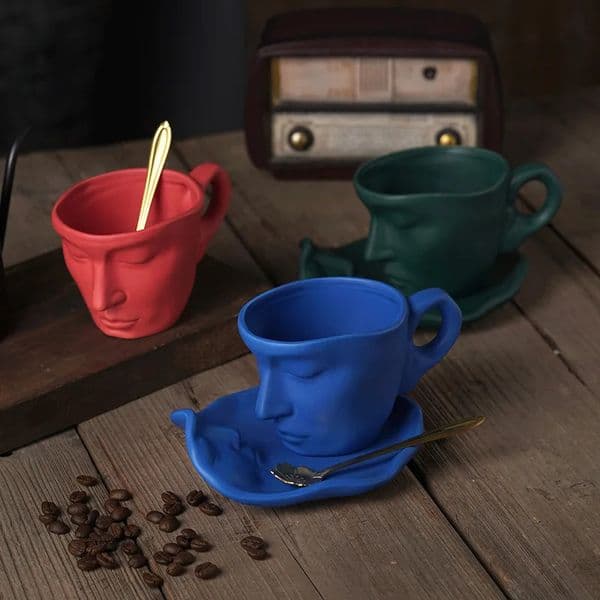 Creative Abstract Art n Facial Ceramic Cup and Plate Kiss with Spoon Matte Macarone Coffee Tableware Set 240923