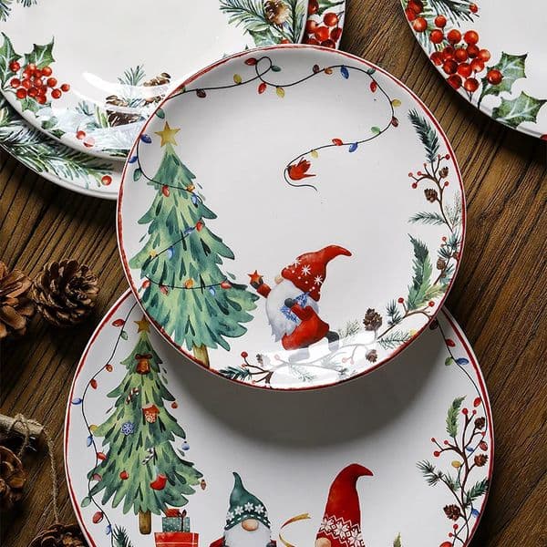 Creative Christmas Ceramic Plate for Dinner Exquisite Round Breakfast Fruit Snacks Desserts Family Santa Table 240926
