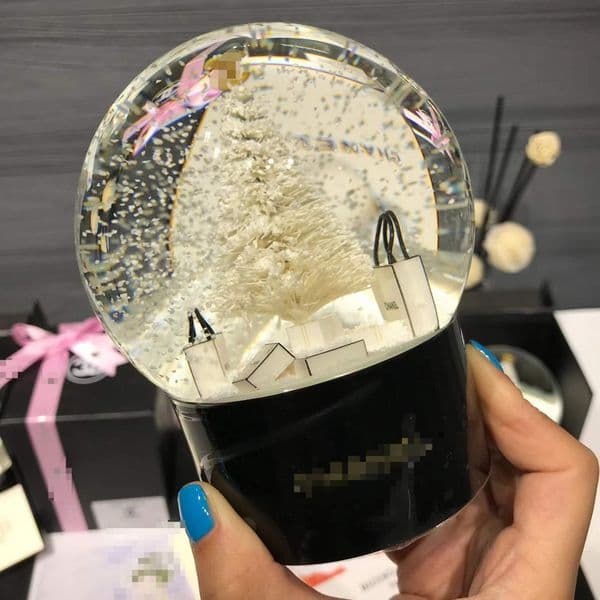 Crystal ball home decoration collection decoration to send friends Christmas theme