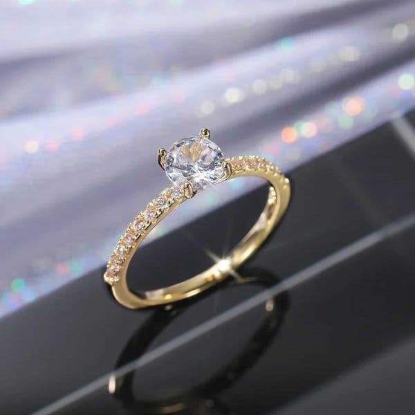 Huitan Wedding Band Eternity Rings Women Brilliant Round Zirconia Luxury Engagement Rings Thin Elegant Female Jewelry Drop Ship Q260522