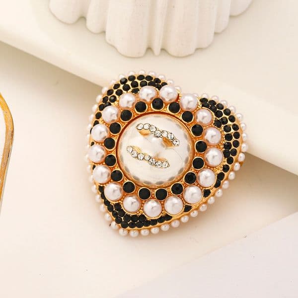 20style Designer Brooch Diamond Pins Pearl Brand Letter Brooches Pin Jewelry 18K Gold Plated Women Wedding Party Dress Accessories Luxury Gift