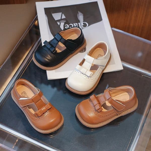 Childrens Fashion Sandals Brown Breathable Soft Boys Girls Leather Shoes White Flat Nonslip Kid Baby Single 260529
