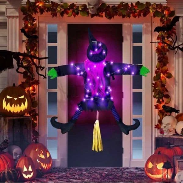 2024 New Halloween Witch Doll Courtyard Witch Crashing Into Tree Halloween Decoration Toys Funny Door Porch Tree Decors Y240801