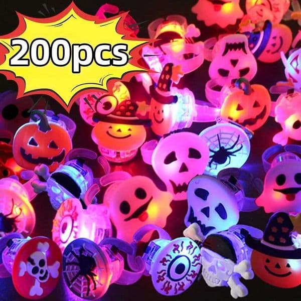 Halloween LED Glow Ring Creative Pumpkin Ghost Skeleton Glow in the Dark Finger Ring Toy Lights Christmas Party Decoration Y240801
