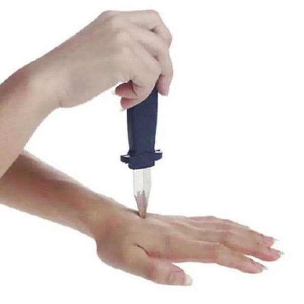 18CM Telescopic Knife Fake Knife Childrens Tricky Toys Stage Show Magic Props Kids Funny Toys Halloween Decoration Party Gifts Y240801