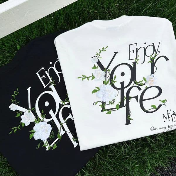 Three-dimensional embroidery camellia short sleeve T-shirt men's summer loose couple top crewneck half sleeve trend casual J240802