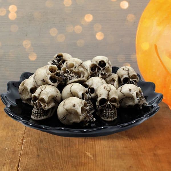 20Pcs Mini Heads Collectable Halloween Gothic Skull Sculptures Creative Festival Theme Landscape Garden Potted Plant Decor 240805 B2