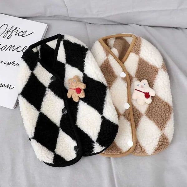 Luxury Style Plaid Fleece Pet Puppy Clothes Small Dog Coat Jacket Cute Bear Vest Cat Clothing Winter Pet Outfits Yorkies Costume Y240806