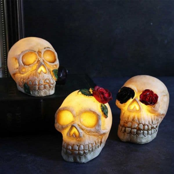 Halloween Skull Decoration Flower Rose Glowing Shape Decoration Home Outdoor Light Ghost Festival Resin Led Electronic Lights Y240807