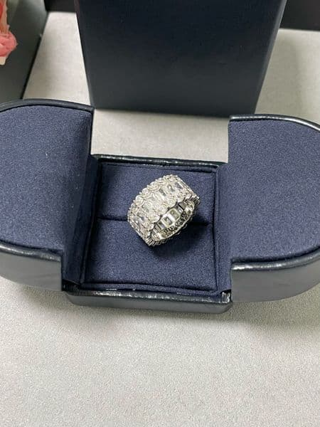 Designer ring inlaid with crystal sterling silver material with platinum plated outer layer 18K US size 5-6-7-8 top quality premium gift HW 008