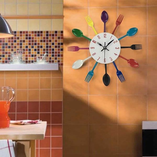 Multi color clock creative design home decoration tableware kitchen Utensil spoon fork clock living room bedroom clock W240806