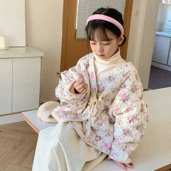 Girls 2023 New Cotton Clothes for Childrens Loose and Warm Cotton Clothes for Girls Fashionable New Autumn and Winter Coat Y240803