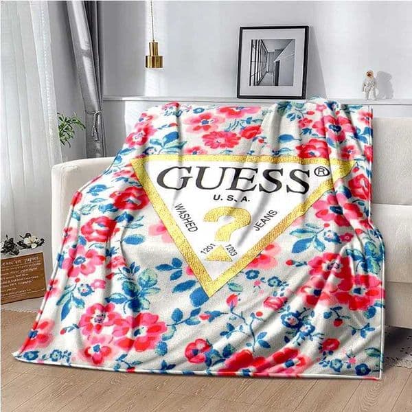 Blankets Fashionable Guess blanket lightweight insulated sofa bed office bus knee pad blanket deck T240813