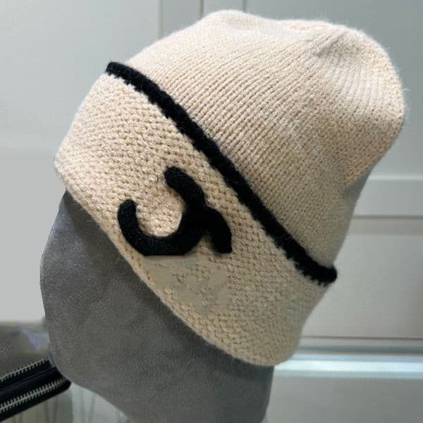 New Designer Knitted Hat Luruxy Beanie For Mens and Women Knitted Hat Winter Warm Luxury Fashion Classic Birthday Gift