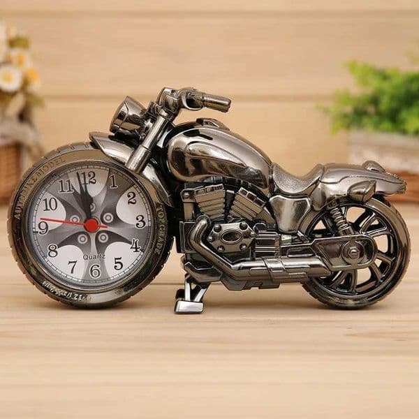Retro Motorcycle Alarm Clock Portable Battery Power Desktop Alarm Clock Watch For Children Friends Gift Table DecorM240814