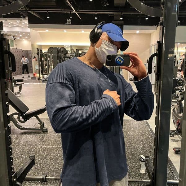 High quality Loose T-shirt Men Gym Fitness Long Sleeve Shirt Male Running Sport Tees Tops Fashion Streetwear Sweatshirt Apparel 240814