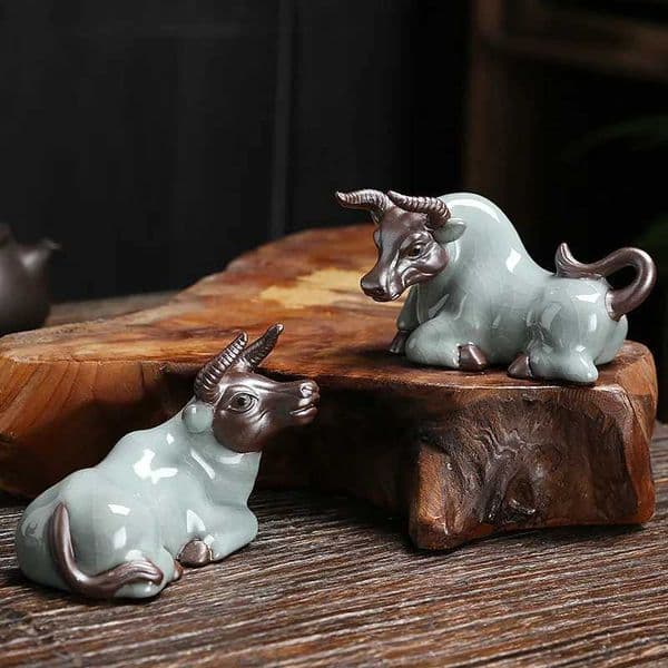 Creative Purple Clay Cattle Figurine Tea Pet Handmade Tea Ceremony Accessories for Home and Tea Table Decoration OrnamentXJ240814