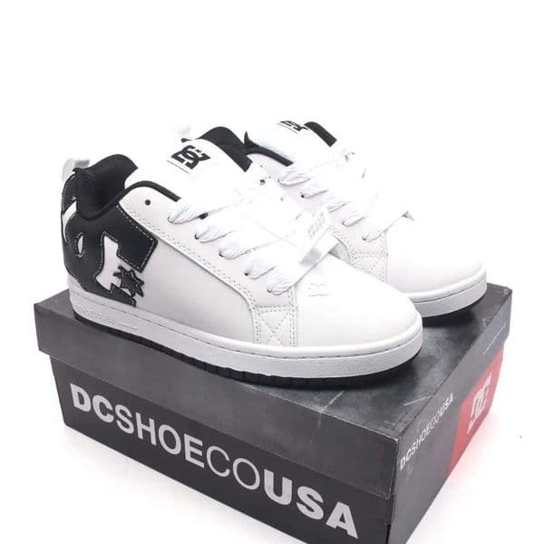 Dress Shoes Running Shoes DC Court Graffik Se Action Mens Casual Shoes Outdoor Basketball Shoes Rubber Sole Non slip Board Shoes Gift Box J240815