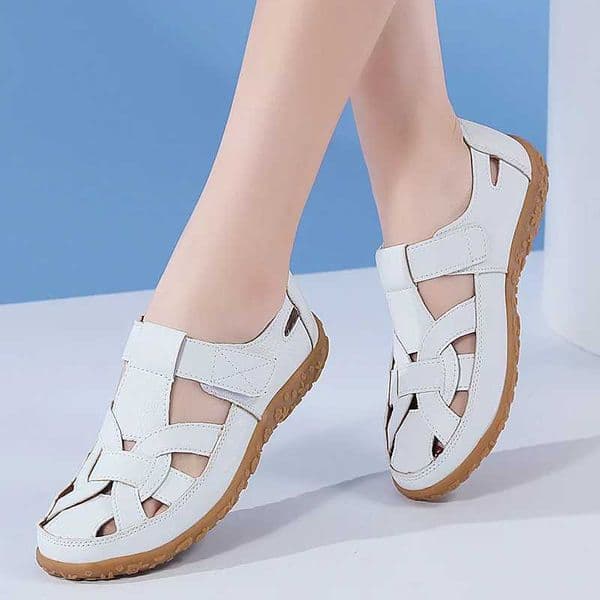 Women Casual Sandals Summer Genuine Leather Hollow Flat Sandals Comfortable Round Head Closed Toe Beach Shoes Sandalia Feminina CL240806