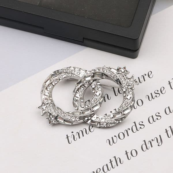 Vintage Double Letter Brooch Star Irregularity Rhie Crystal Metal Broo Suit Laple Pin Fashion Women Gifts Designer Jewelry Accessories