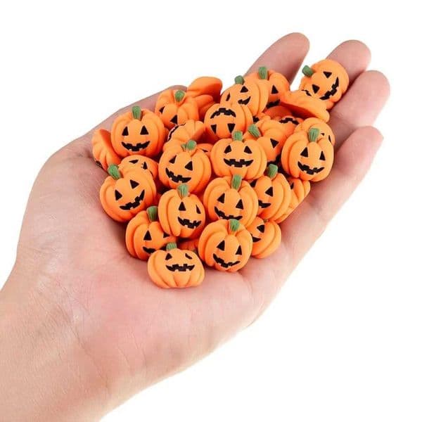 10/20 pieces of resin mini Halloween pumpkin mini flat back Cabo hole fairy garden home decoration DIY craft decoration W240817