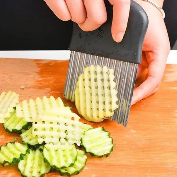 Stainless Steel Potato Chip Slicer Dough Vegetable Fruit Crinkle Wavy Kitchen Knife Cutter Chopper French Fry Maker Tools Gadget 240820