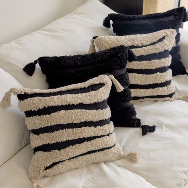45X45 Bohemian geometric strip plush soft cushion cover beige black tassel splicing work pillow cover Cojines decoration Para sofa 240821