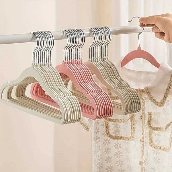 10pcs Small Flocking Hanger Anti-skid Wardrobe Clothes Collection And Finishing Hang Non-trace Anti-shoulder Corner Drying HangeXJ240216