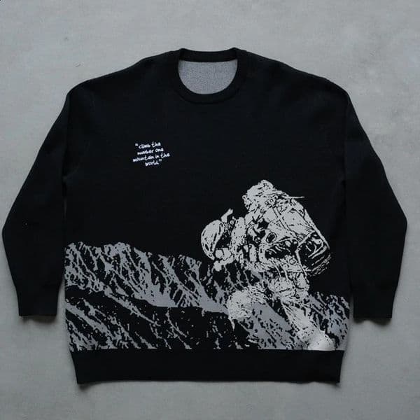 Gothic loose Oneck sweater Y2K clothing skydiving retro street cartoon Harajuku top fashion 240821