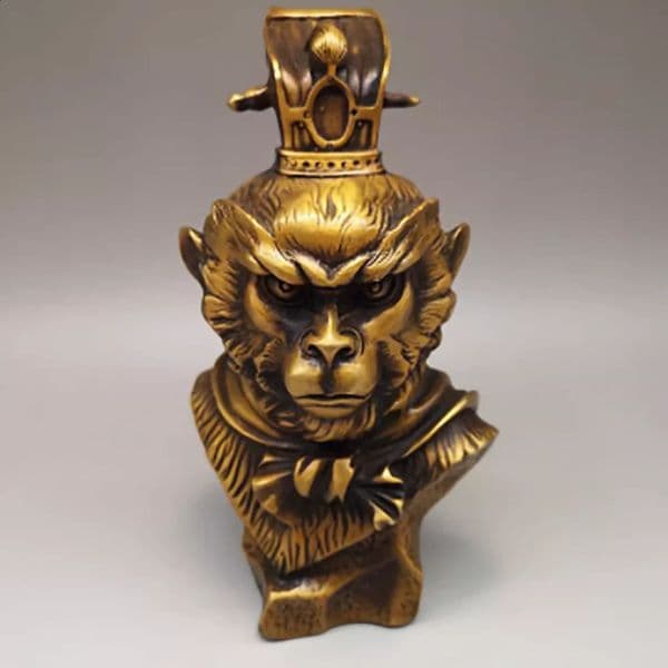 Brass Sun Wukong Half Body Battle Defeats Buddha Beauty Monkey King Bronze Statues Home and Office Decor 240822