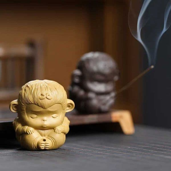 1 PCS Purple Clay Lovely Monkey Figurine Ornament Small Tea Pets Boutique Tea Table Decoration Tea Set CraftsXJ240824