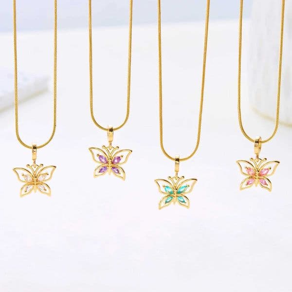Stainless steel butterfly pendant necklace suitable for women sparkling zircon gold luxury necklace wedding party aesthetic jewelry W240828