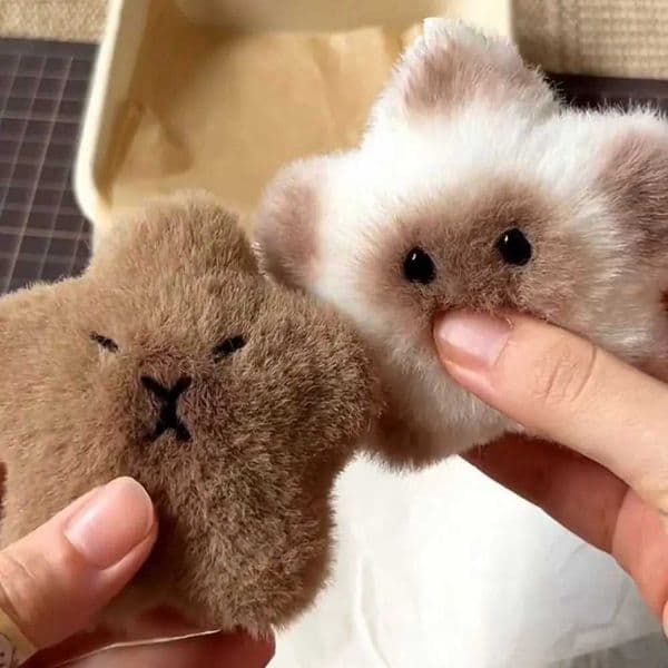 Soft Squeeze Capybara Plush Keychain Plush Stuffed Toys Squeak Capibara Doll Chicken Cartoon Siamese Cat KeyringXJ240828