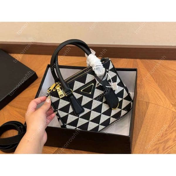 With Classic Checkered Pattern Women's And Men's Handbag Trendy Outfit Canvas Material urious Slng Designer Bag