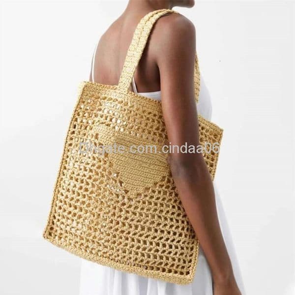 Hollow Out Shoulder Bags Straw Beach Designer Bag Luxurys Handbag Weave Shopping Tote Travel Weekend Bags Womens Summer Pochette Crossbody Clutch Bag
