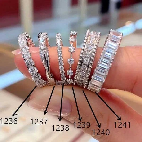 Fashion Contracted Design Womens Ring with Brilliant White Cubic Zironia Wedding Party Daily Wearable Statement Jewelry W240829