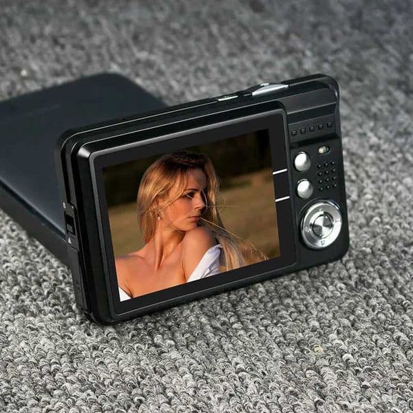 21 million high-definition camera universal digital camera video and photo small DSLR home selfie digital camera M240831
