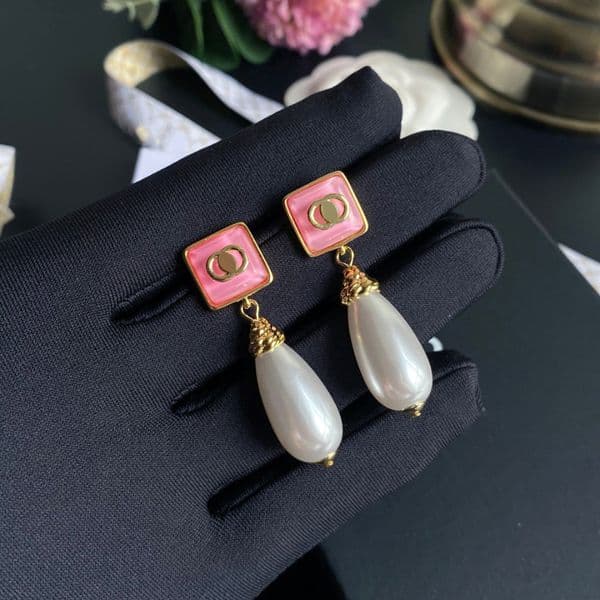 Never Fading Long Style Designer Ear Stud Earrings Pearl Real Gold Brass Copper Stamp Letter Earring Fashion Womens Elegance Wedding Party Jewelry Accessories