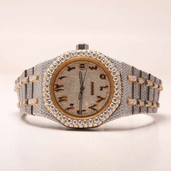 Introduce our latt Hip Hop style stainls steel customized wristwatch crafted with lab grown diamond and boasting VVS clarity
