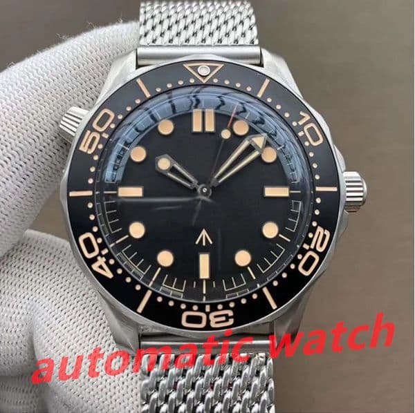 Top Watches Commander James Bond 007 Dial Limited Edition Mens Sprots Automatic Watch designer watches Wristwatches d4