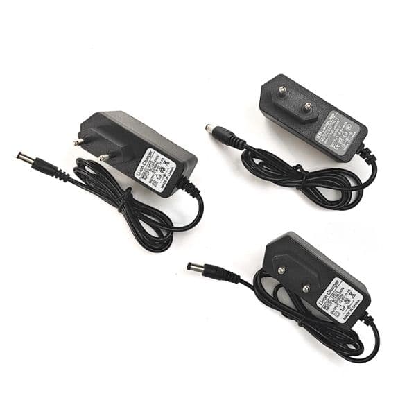 AC DC Lithium Battery Charger Power Adapter Universal 4.2V 8.4V 12.6V 500MA 1A 2A LI-ION Wall Charger Power Supply 110V-240V