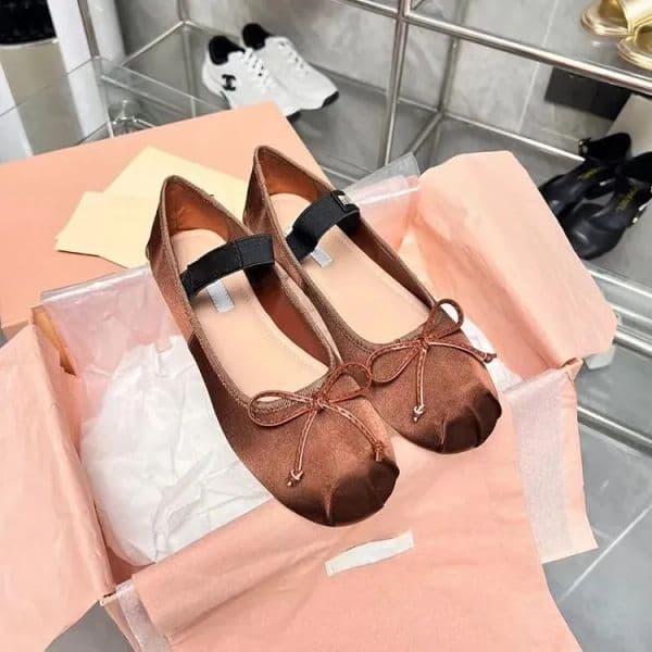 ballet flat womens sandals Dress shoe woman Bow silk dance shoe luxury Designer Shoe sexy trainer Yoga Casual canvas Shoes ballerina outdoor Shoes loafers slipper