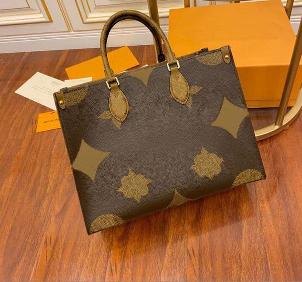 44570/44571 Designer Bags ON THE GO Large Capacity Embossed GM MM Women Handbags Shoulder Bags Purse Woman Tote Bag Cross body Female backpack ON THE GO