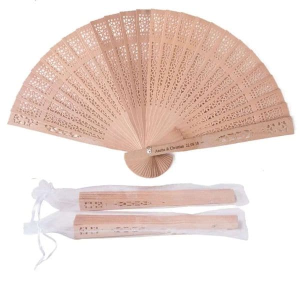 2026 Wooden And Fan Personalized 50Pcs Favors cologne Gifts For Guest perfume Sandalwood Hand Wedding Decoration Folding Fans New Free Shipping