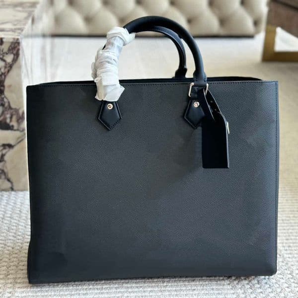 Sell High Quality Plat Design Handbag Lletter Totes Unisex Briefcase Notebook Computer Tote Bags Old Flower Crossbody Shoulder Bags Leather Luxury Bags 240215
