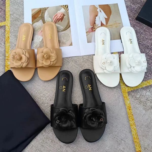 2024 new style Summer pool Slippers Slide lady loafer luxurys sandal Men pool Sliders Genuine Leather camellia Women Mule flat Channel Designer sandale Casual shoes